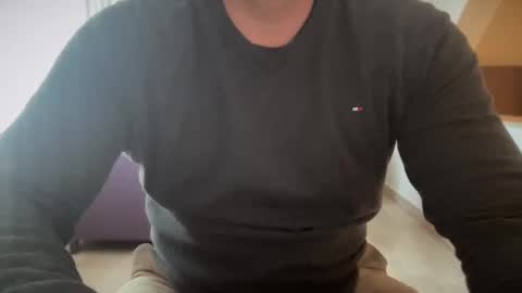 Snapshot of ebnk15 chatting on February 19, 6:55 am ebnk15 online show from February 19, 6:55 am