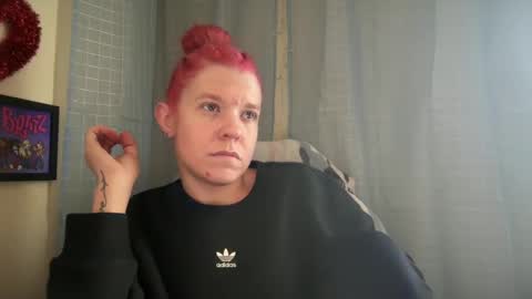 americnbarbie online show from March 5, 9:04 pm