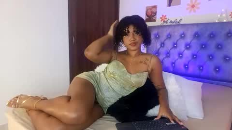 ebony_af online show from April 23, 8:22 am