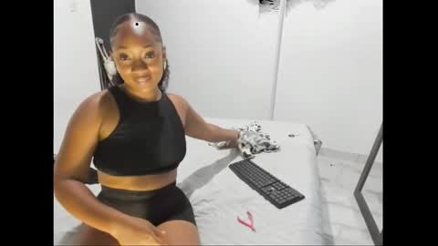 Snapshot of ebony_banks chatting on October 25, 11:38 pm Liz online show from October 25, 11:38 pm