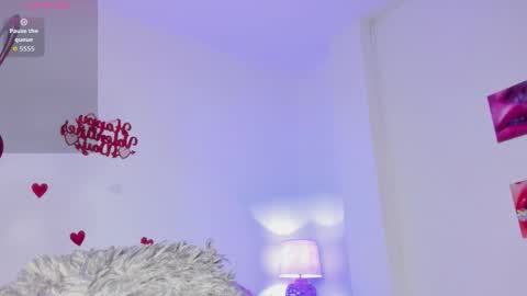 ebony_cute9 online show from February 28, 11:20 pm