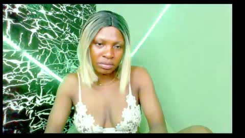 ebony_drip online show from January 4, 9:20 pm