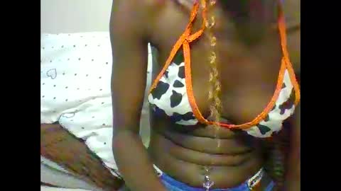 ebony_lisaaa online show from March 12, 11:36 am