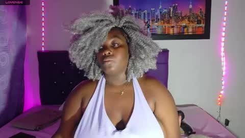 LINA  online show from April 22, 3:13 am