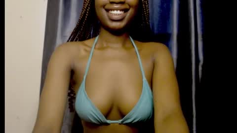 Ella online show from October 18, 9:46 am