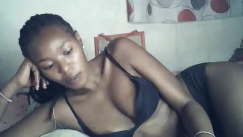 ebony_phoenix12 online show from December 19, 4:30 am