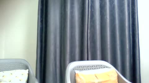 Loreina online show from June 19, 12:33 pm