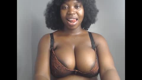 Loveth online show from November 24, 5:33 pm