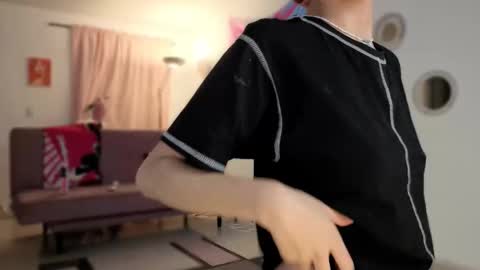 Colette online show from November 18, 1:19 am