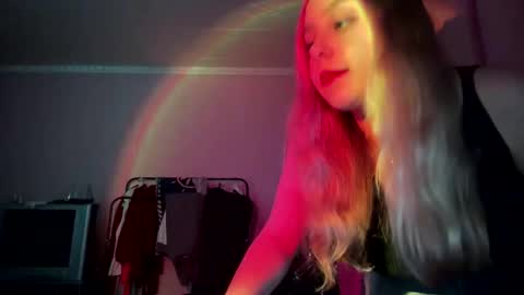 April online show from January 8, 9:31 pm