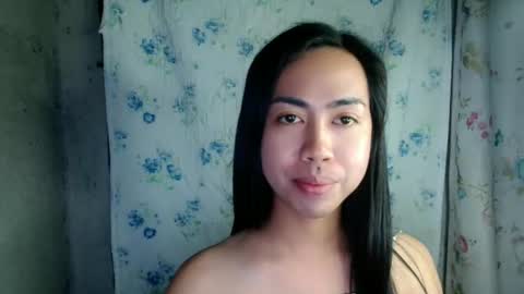 eddfox001 online show from April 2, 3:52 pm