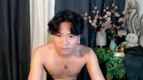 edelcum_xx online show from November 18, 5:05 pm