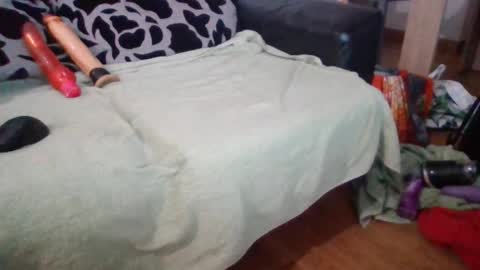 eder1988 online show from December 4, 9:07 pm