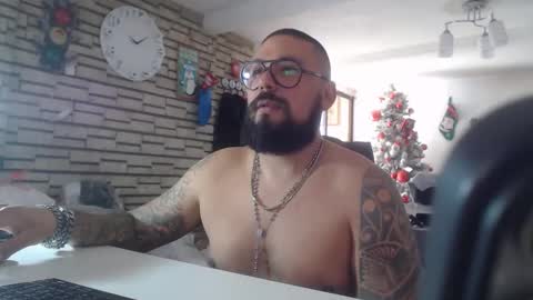 edgarram83 online show from January 16, 5:44 pm