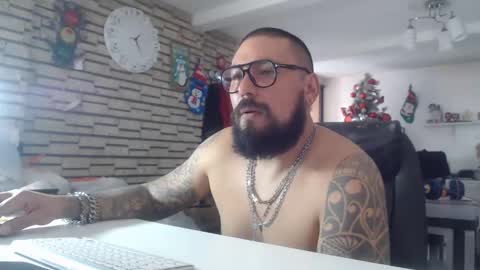 edgarram83 online show from November 25, 7:23 pm