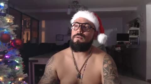 edgarram83 online show from December 26, 3:16 am