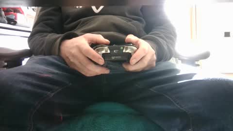 edged biker online show from February 13, 11:35 am