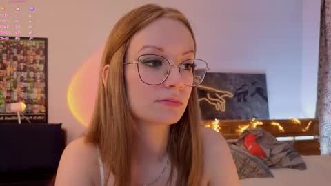 Snapshot of edlin_gail chatting on October 23, 2:40 pm Edlin Gali online show from October 23, 2:40 pm