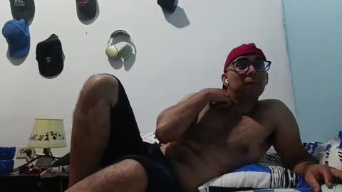 edrik_92 online show from March 27, 3:01 am