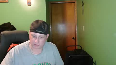 edwardaims_2please online show from March 23, 2:27 am