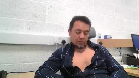 EdM online show from April 21, 8:21 am