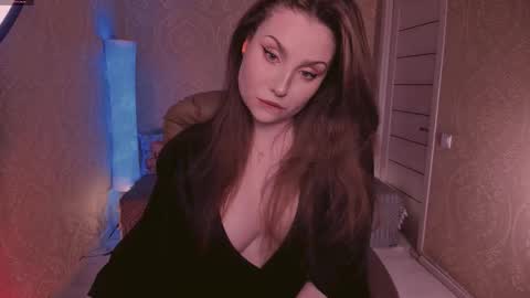 eesmaaarr online show from October 17, 11:53 pm