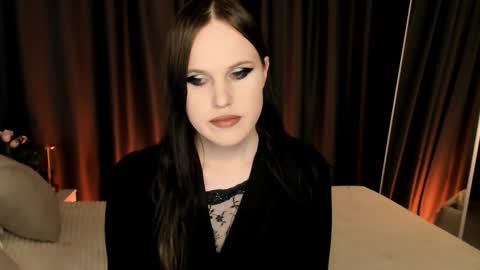 Effie Mur online show from February 19, 9:36 pm