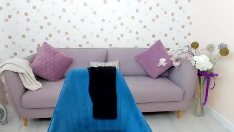 Effy online show from February 20, 7:01 am