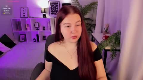 Effy online show from November 1, 1:43 pm