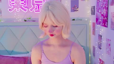 Snapshot of effyevans2 chatting on February 27, 4:13 am - new video where i CUM in BIO online show from February 27, 4:13 am