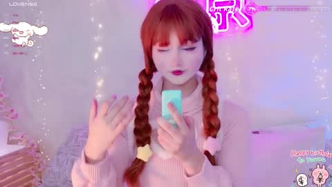Snapshot of effyevans2 chatting on September 14, 4:59 am - new video where i CUM in BIO online show from September 14, 4:59 am