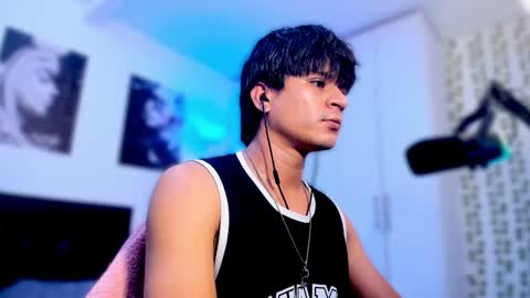 eiden_allenx1 online show from October 12, 8:43 pm