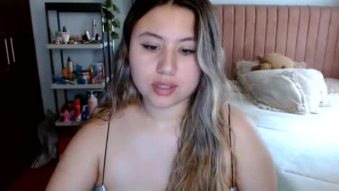 EIMY   MODEL INDEPENDENT online show from May 26, 4:24 pm