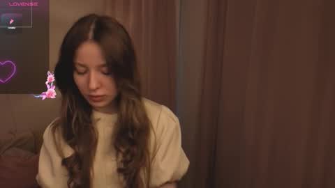 eira_kilian online show from December 2, 7:51 am