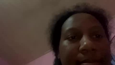 Eirondra Valeen online show from November 3, 1:39 am