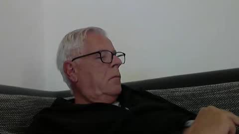 eisbaer1957 online show from October 12, 4:10 pm