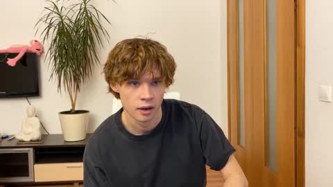 Eitan online show from January 17, 1:46 pm