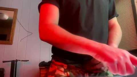 Snapshot of ejbooker11 chatting on December 6, 12:33 pm PiedPiper online show from December 6, 12:33 pm