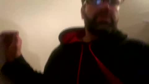 Snapshot of ejbooker11 chatting on December 14, 3:06 am PiedPiper online show from December 14, 3:06 am