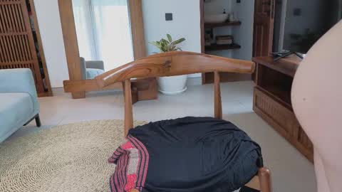 please read my bio there is information about private shows and about my personality online show from December 20, 11:33 pm