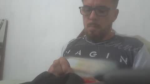 el_principe_veryhot online show from March 10, 5:12 am