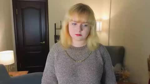 Snapshot of elaine_lewis chatting on September 21, 8:18 am Anna online show from September 21, 8:18 am