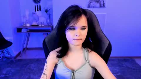 Your sweet girl online show from February 25, 7:49 pm