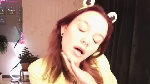 Snapshot of elastikiss chatting on September 14, 2:47 am elastikiss online show from September 14, 2:47 am