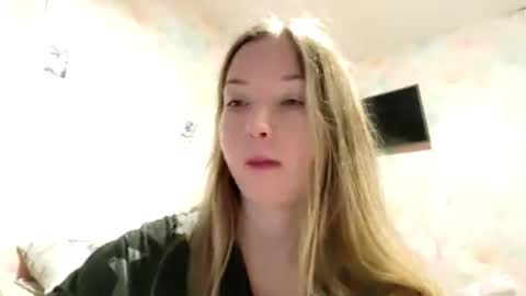 MIa online show from February 20, 1:46 pm