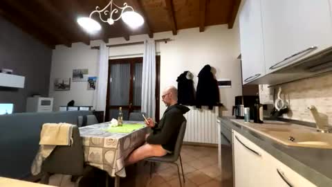 Eldiablo844 online show from March 25, 7:09 pm