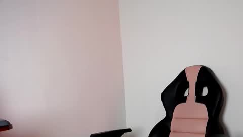 Ele online show from March 25, 3:30 pm