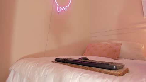 ELECTRA online show from November 27, 11:51 am