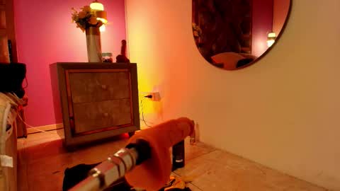 electra_gosselin online show from October 17, 4:55 pm