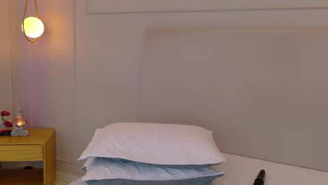 ELECTRA  online show from April 16, 8:09 pm